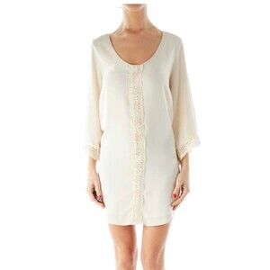 ASTR cream short dress lace detail size L BoHo 3/4 sleeve lace trimmed flowy